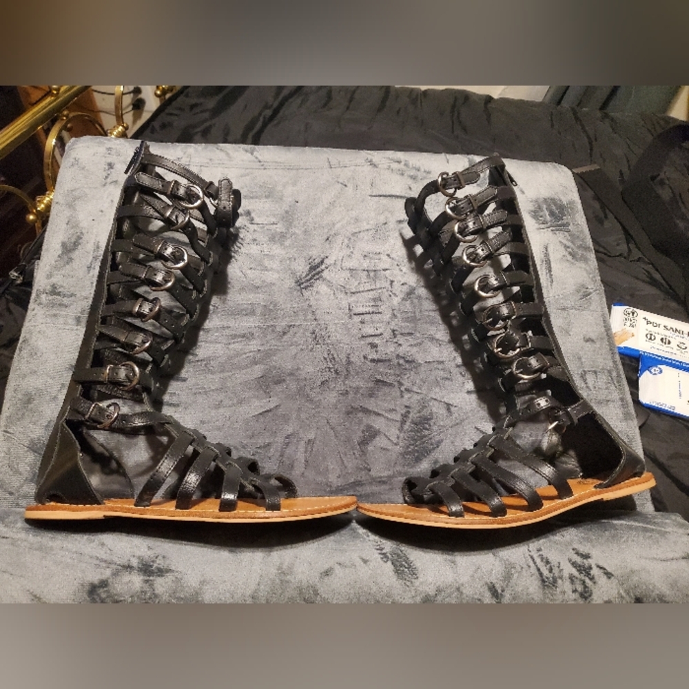 Ecote Black Gladiator Sandals